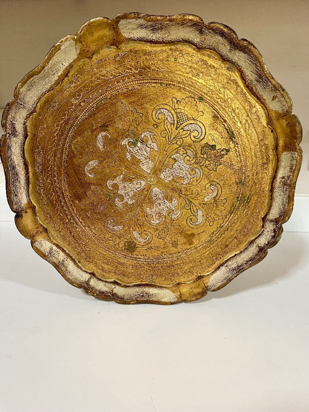 Vintage Florentine Tole Tray – Gold Round Decorative Serving Tray 15.5"